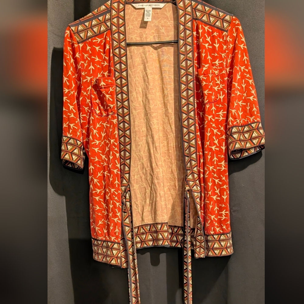 Diane Von Furstenberg Reddish Rusty Airplane 100% Silk Wrap